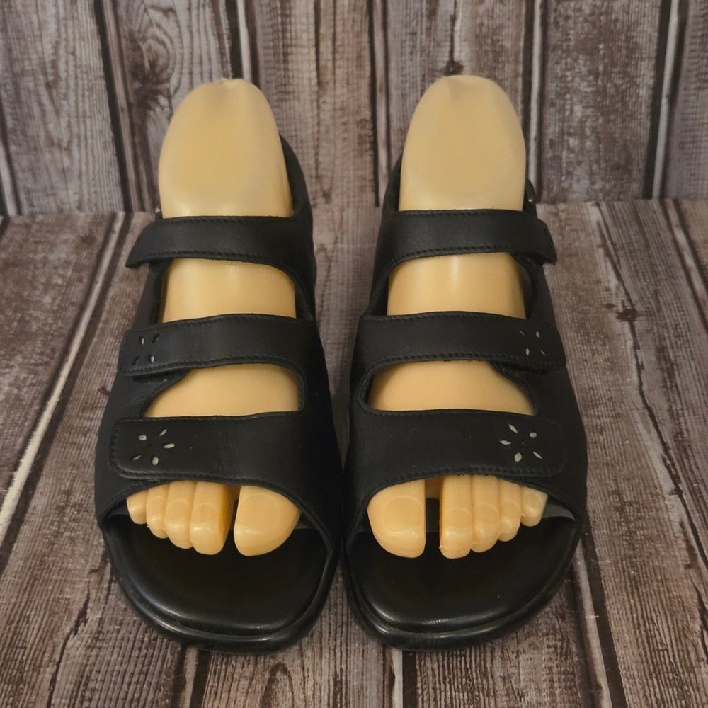 Sz 7.5 W Womens SAS Quatro Black Leather Strappy Wedge Comfort Sandals VGUC! - Picture 2 of 7